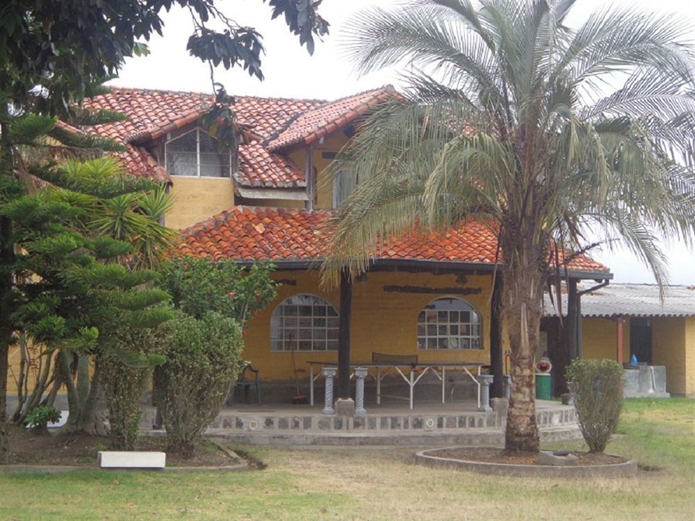 Springhills Quito Airport Tababela Exterior foto